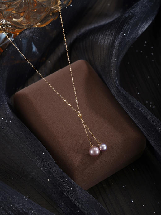 子佩集【流年风吟】G18K珍珠惜王妃项链【MLKJXL009】6-7.5mm珠镀金双色吊球紫白2601 商品图4