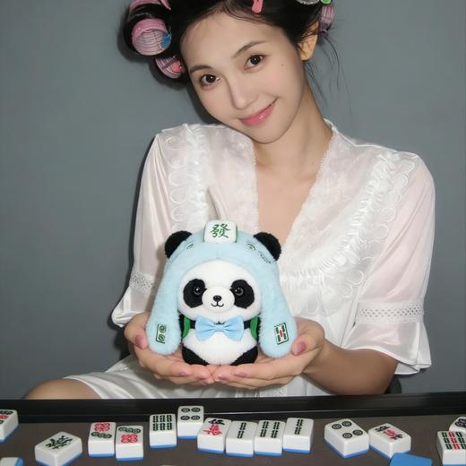 【斌哥优选】熊猫玩偶。熊猫基地同款。把成都可爱揣进兜里，送给小朋友或者外地朋友，都是超有心意的成都伴手礼～ 商品图1