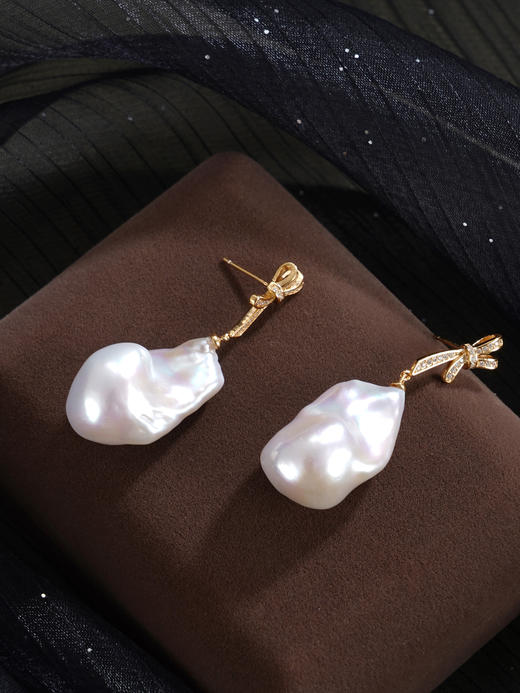 子佩集【幻梦情结】银S925珍珠惜王妃耳钉【B3780】13*25mm珠巴洛克双色蝴蝶结2601 商品图7