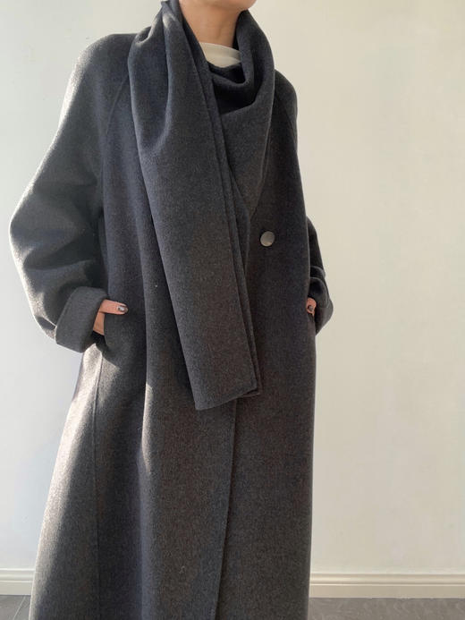 YANYI CHANG｜92860401 可脱卸围巾极简羊毛羊绒长大衣 [ 烟墨花灰 ] 商品图5