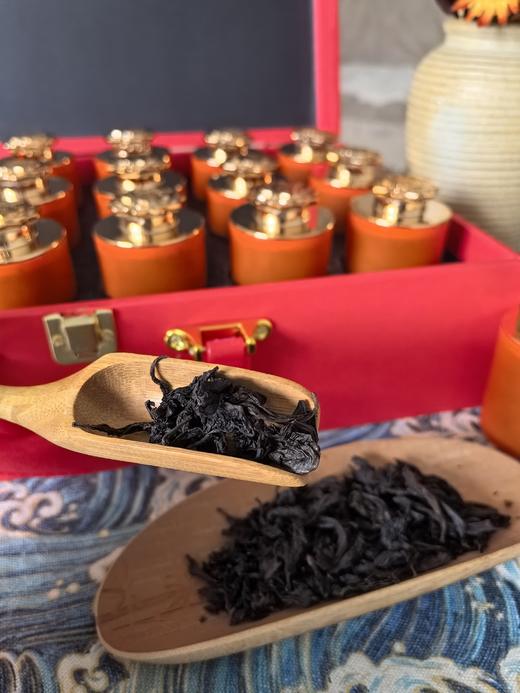 新春贺礼手提式大红袍茶叶礼盒 商品图3