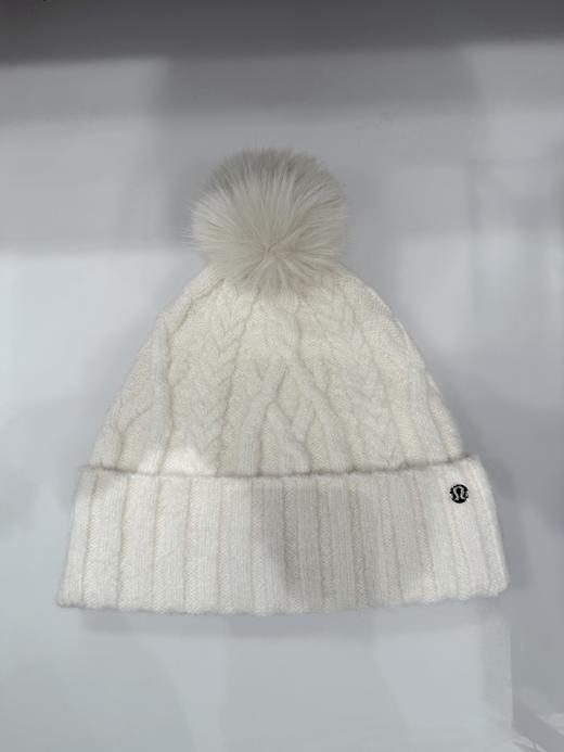 到手价499元 Lulu女士羊驼毛毛球帽 质感非标好 摸起来非常软糯  搭配可爱毛球 戴上去少女感十足美国代购，无中文标签，介意慎拍 商品图10