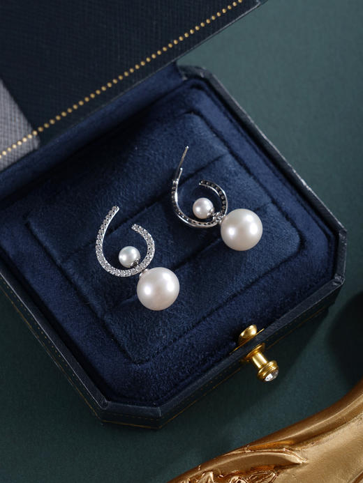 子佩集【潮汐物语】银S925珍珠惜王妃耳钉【MLEH027】9.5mm大珠半环吊球2601 商品图5