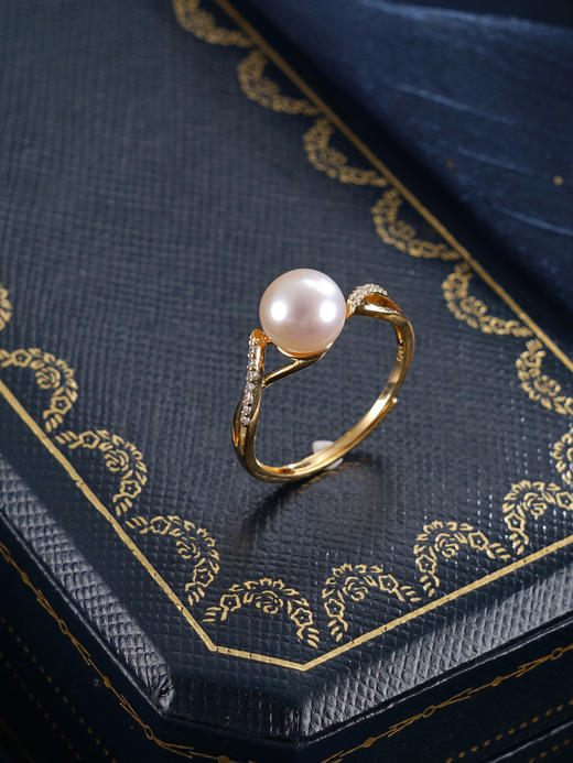 子佩集【风华律动】银S925珍珠惜王妃戒指【R1942】7mm珠镀金交织缠绕2601 商品图3