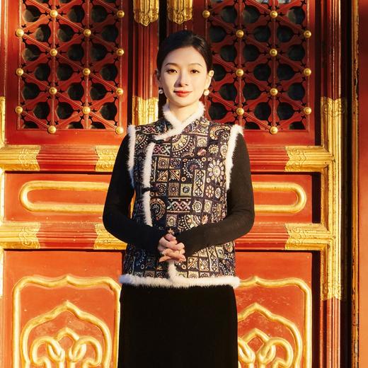 西子/十全十美醋酸宝相花重工万针多色绣新中式马甲/MJHJ0408 商品图0