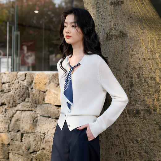 三彩2026春季新款条纹丝巾针织衫V领毛衫开衫长袖通勤简约S 商品图1