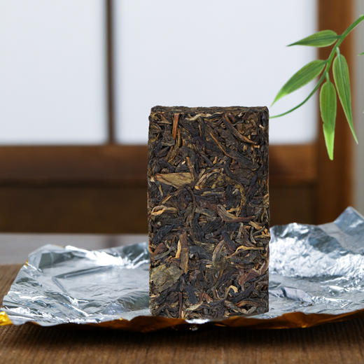 2012年冰岛古树茶砖（生茶）90g 商品图4