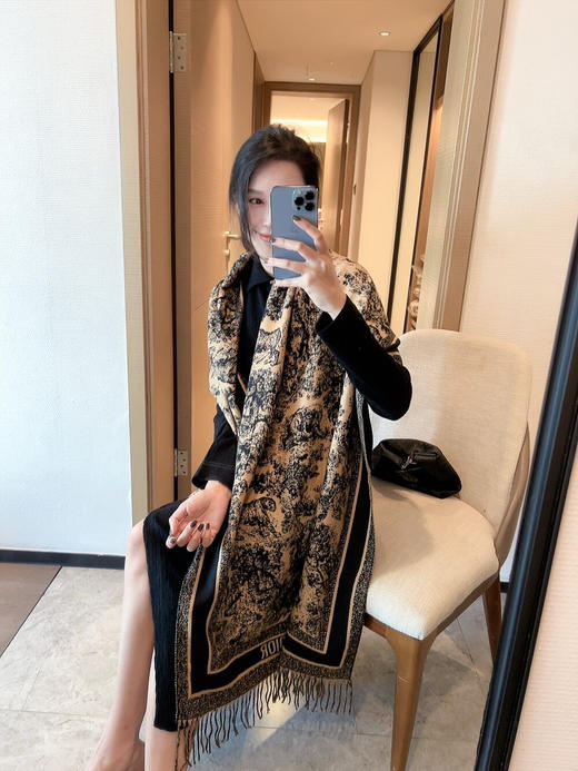 秋冬特惠💰150 迪家围巾 四季都可以用 真心美的让人非常非常心动 商品图1