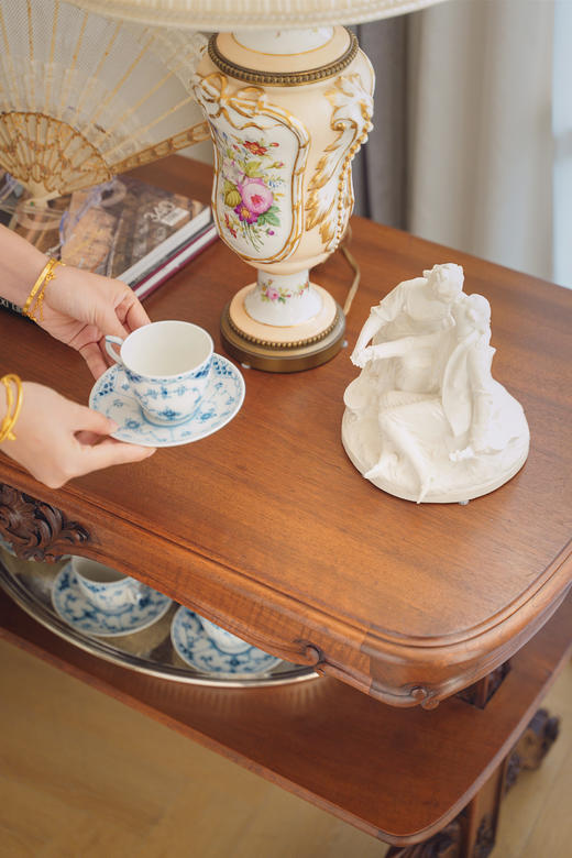 独角鹿西洋古董20世纪初法国出品古典卷叶主题核桃木精雕多层边几 商品图4