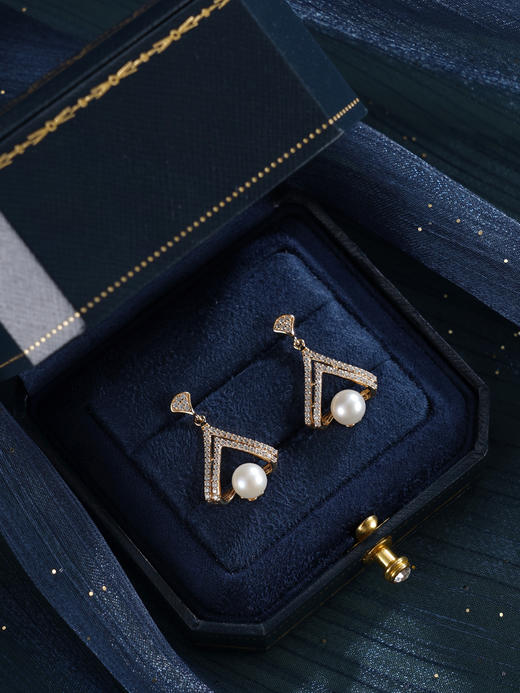 子佩集【‌流萤舞裙】银S925珍珠惜王妃耳钉【YE0405】6.5mm珠镀金三角银杏叶2601 商品图2