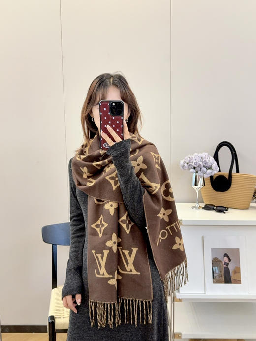 秋冬特惠💰160 LV围巾 上身效果气场非常强大 商品图3