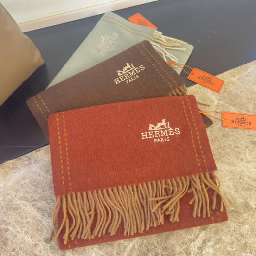 秋冬特惠💰290 爱马仕围巾 大H难得一见的温柔配色 商品图2