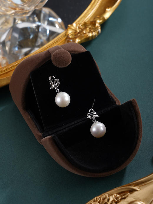 子佩集【蝴蝶知遇】银S925珍珠惜王妃耳钉【E4030】11mm珠双色蝴蝶2601 商品图5