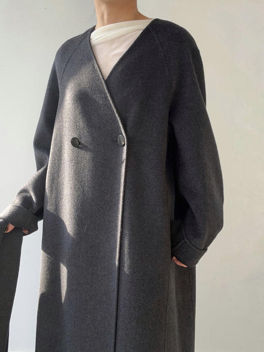 YANYI CHANG｜92860401 可脱卸围巾极简羊毛羊绒长大衣 [ 烟墨花灰 ] 商品图3