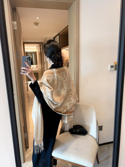 秋冬特惠💰150 迪家围巾 四季都可以用 真心美的让人非常非常心动 商品图2