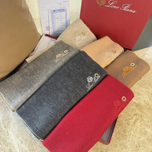 秋冬特惠💰320 诺悠翩雅围巾 送人自留都太高大上了 商品图8