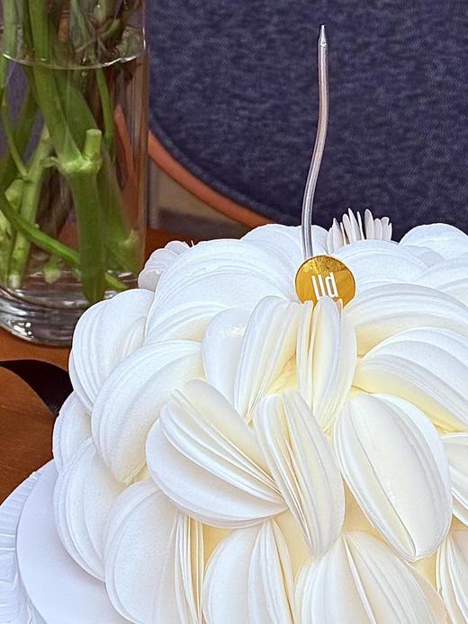 保持白色·威化纸奶油霜蛋糕 商品图0