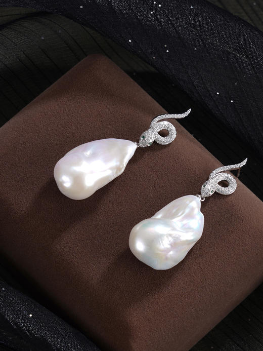 子佩集【本命灵蛇】银S925珍珠惜王妃耳钉【W5820】15*28mm珠巴洛克双色蛇2601 商品图9