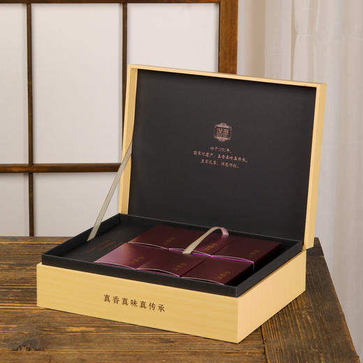 润思 金紫月祁门红茶(毛峰)192g 商品图1