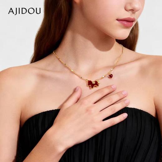【爆款】AJIDOU阿吉豆项链马上有钱吊坠红色爱心锁骨链AA25H0147A10【爆单！！预售3.15发货】 商品图3