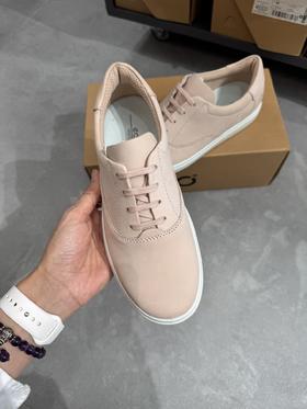 到手价799元 Ecco 【218683】 Classic Sneaker 系列女款休闲鞋，后跟加厚设计，主打轻便好穿 美国代购，无中文标签，介意慎拍
