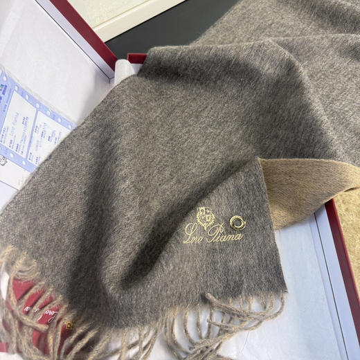 秋冬特惠💰320 诺悠翩雅围巾 送人自留都太高大上了 商品图2