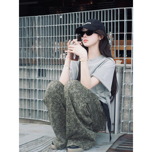 现货 闲夏花伦裤 慵懒随意感 印花工艺阔腿裤 商品图3