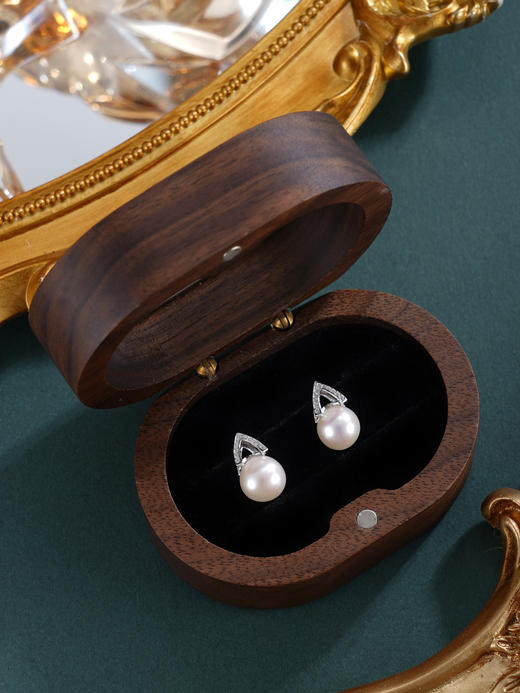 子佩集【璀璨定格】银S925珍珠惜王妃耳钉【E2826】8mm珠双色三角V字2601 商品图8