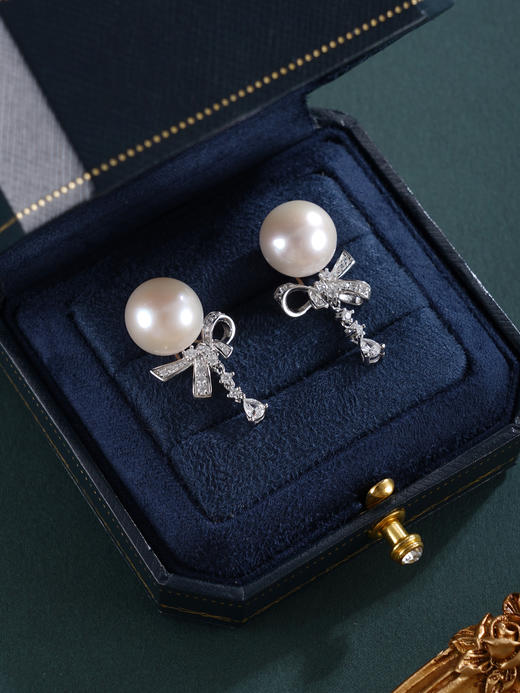 子佩集【纯白情结】银S925珍珠惜王妃耳钉【MLEH033】12mm珠蝴蝶结2601 商品图6