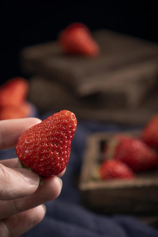 本地红颜草莓 商品图2