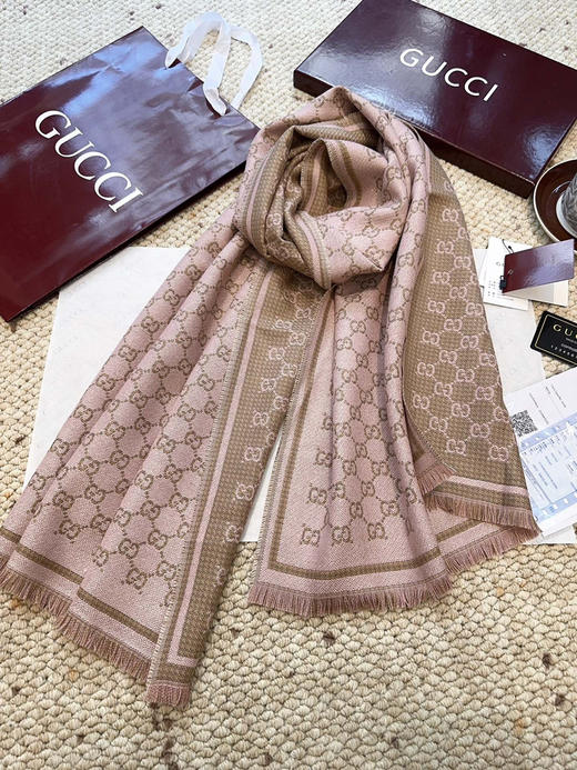 秋冬特惠💰240 古驰围巾【小G双面-Gu秋冬新款，GG时髦复古双面羊毛围巾！！】 商品图2