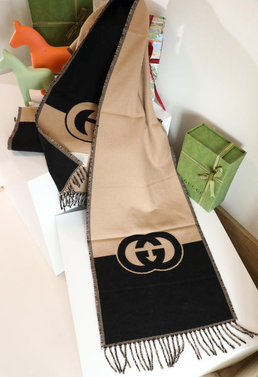 秋冬特惠💰160 古驰围巾 GG拼色又一爆款 经典黑坨配色 双G 商品图6
