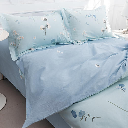 多喜爱 全棉斜纹印花套件四件套 花漾纪/风吟棉语/丁香雨露/绿嘢/卡皮巴拉【甄选新疆棉】【芬纳诺抗菌】【AB版设计】【宽边枕袋】柔软亲肤 吸湿透气 耐洗耐磨 不易褪色 商品图5