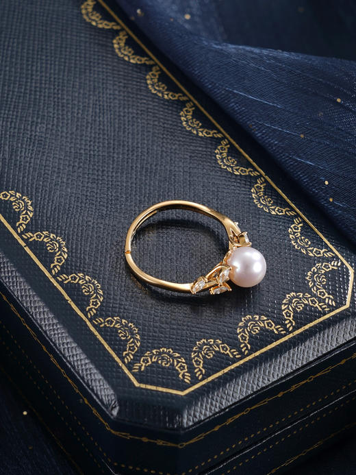 子佩集【璀璨随行】银S925珍珠惜王妃戒指【R1845】7mm珠镀金三叶草2601 商品图5