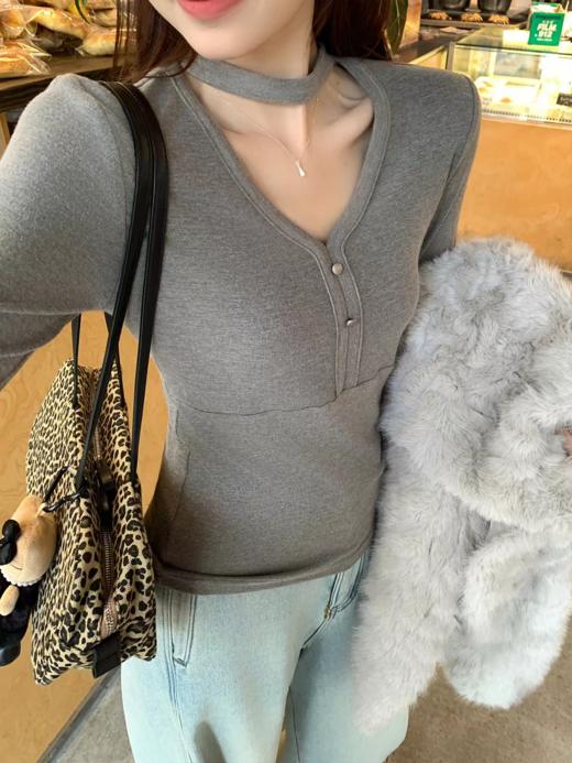 <曾小咸推荐>挂脖V领磨毛长袖 日常109/件 活动价69.99/件！【预售款，预计3-15天发货】 商品图11