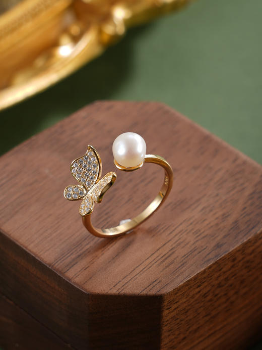 子佩集【蝶光溯影】银S925珍珠惜王妃戒指【R0982】6mm珠镀金蝴蝶2601 商品图3