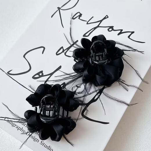 缎面羽毛云朵小抓对装抓夹-纪念日百货门店同款169393410 商品图3