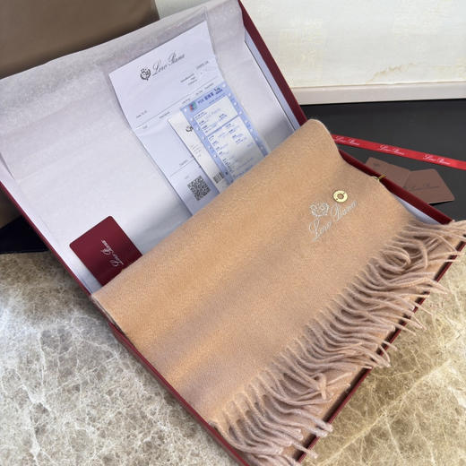 秋冬特惠💰320 诺悠翩雅围巾 送人自留都太高大上了 商品图0