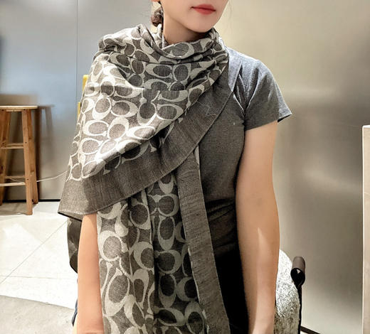 秋冬特惠💰320 蔻驰经典款围巾/大披肩 商品图6