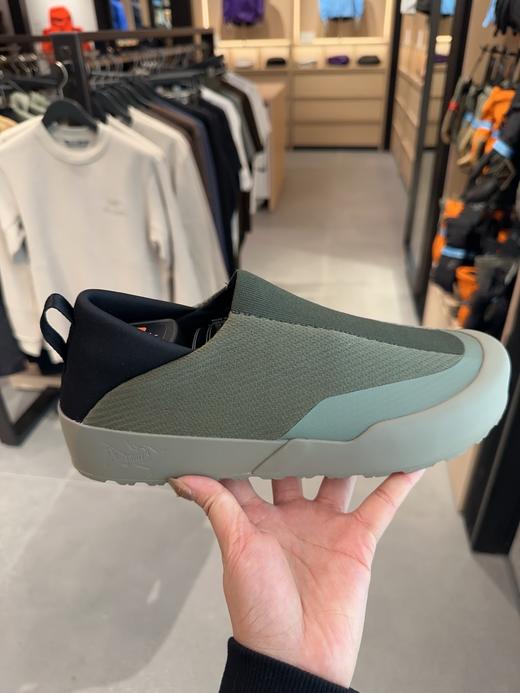 到手价1559元 异色款 左右脚不同 ‼️始祖鸟Kragg幽雾绿男士一脚蹬，超级帅气的配色，上脚超舒服 美国代购，无中文标签，介意慎拍 商品图2