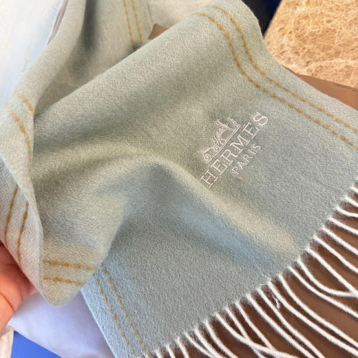 秋冬特惠💰290 爱马仕围巾 大H难得一见的温柔配色 商品图5