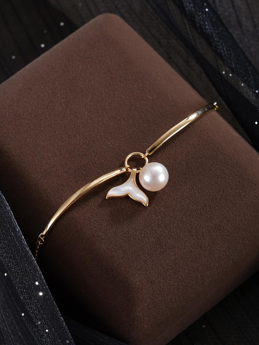 子佩集【珠光鱼尾】银S925珍珠惜王妃手链【MLSL012】8.2mm珠镀金鱼尾爱心2601 商品图5