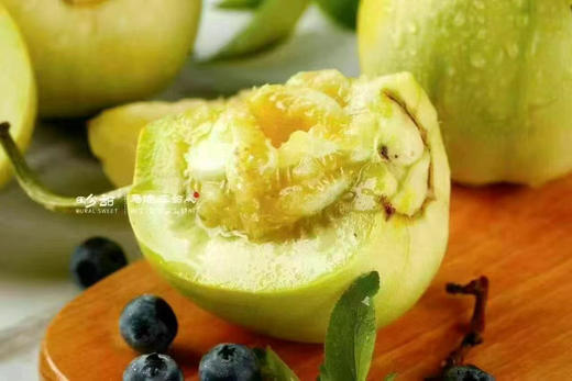 马连庄小甜瓜
皮薄脆嫩，自带蜜香，果肉细腻无渣，连籽都软绵香甜，真正的瓜中珍品[玫瑰] 商品图6