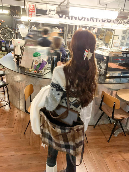 <曾小咸推荐>现货秒杀 ！微信超特价！费尔岛翻领毛衣开衫 日常199.99 立减110 秒杀89.99！！ 商品图6