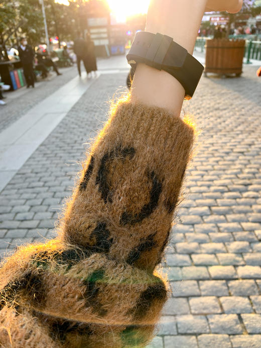 <曾小咸推荐>现货秒杀 ！微信超特价！ 复古豹纹毛衣开衫 日常199.99 立减110 秒杀89.99！！ 商品图8