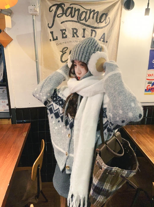 <曾小咸推荐>现货秒杀 ！微信超特价！费尔岛翻领毛衣开衫 日常199.99 立减110 秒杀89.99！！ 商品图5