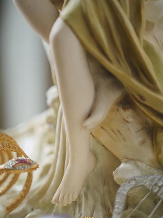 独角鹿西洋古董20世纪捷克Royal Dux瓷窑出品新艺术风格「水泽仙女」主题陶瓷雕塑托盘摆件 商品图7