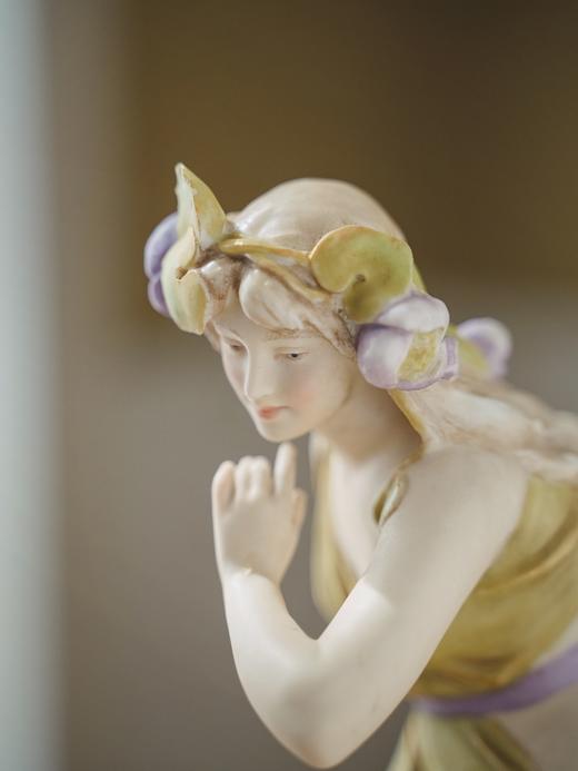 独角鹿西洋古董20世纪捷克Royal Dux瓷窑出品新艺术风格「水泽仙女」主题陶瓷雕塑托盘摆件 商品图5