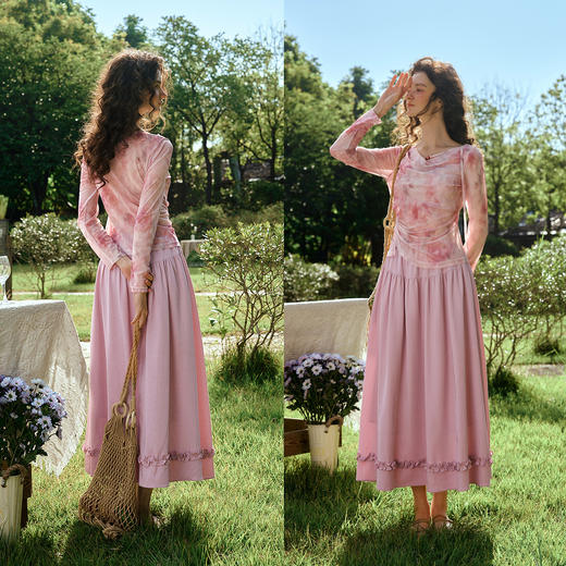 欧芮儿粉色晕染印花网纱荡领设计感长袖T恤女春2026新款短款上衣 商品图2