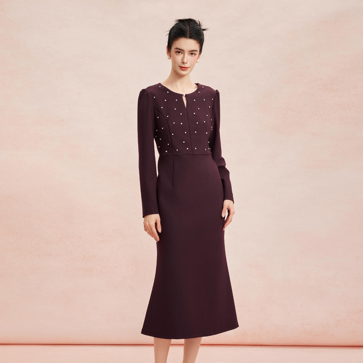 RE811斯尔丽2026春季新款修身显瘦宴会约会着装奢华低调礼服连衣裙